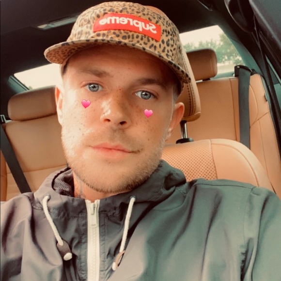 Meet your Posher, Jaime - Picture 8 of 11